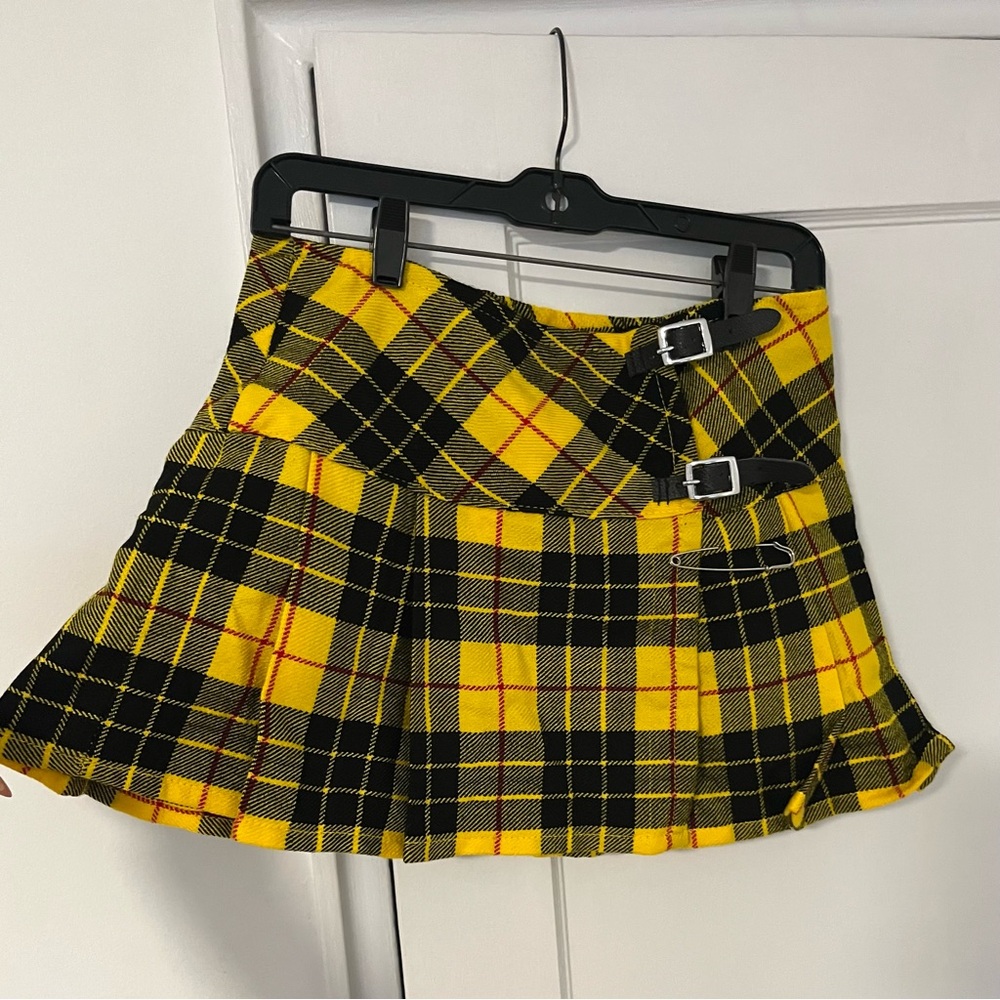 NWOT - Yellow Tartan Plaid MiniSkirt Kilt - M/L